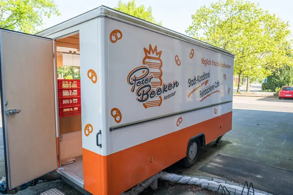 Beschriftungen Folierungen zeigen diese Fotos von realisierten Arbeiten die wir ausgeführt haben. Tolle Produktionen für Privat und Gewerbe.