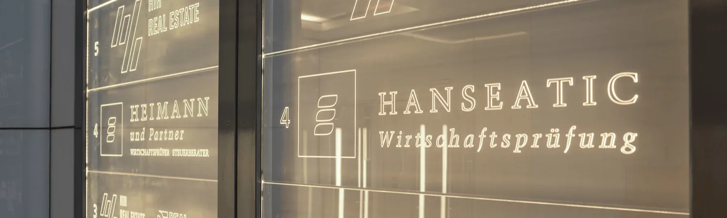 Lichtfluter als individuelle Lösungen für Firmenverzeichnisse und Orientierungssysteme.